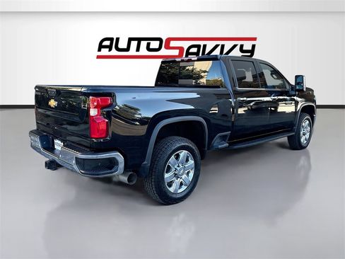 Used 2022 Chevrolet Silverado 2500 LTZ w/ LTZ Premium Package image 7
