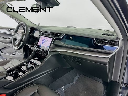 Used 2022 Jeep Grand Cherokee Limited 4xe image 36