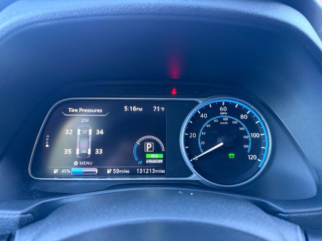 Used 2018 Nissan Leaf SV w/ SV Technology Package FWD image 22