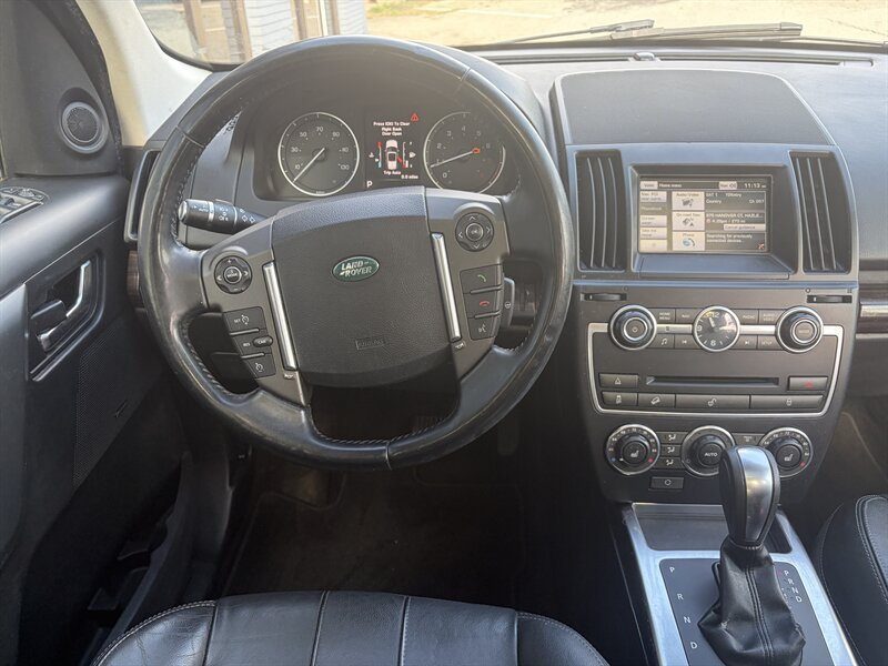 Used 2014 Land Rover LR2 AWD/4WD image 7
