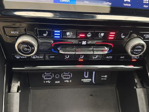 Used 2023 Jeep Grand Cherokee L Summit AWD/4WD image 25