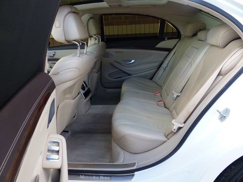 Used 2016 Mercedes-Benz S 550 4MATIC Sedan image 36