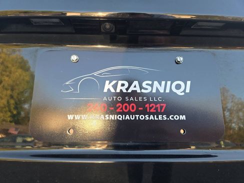 Used 2020 Nissan Kicks S FWD image 30