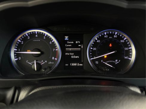 Used 2018 Toyota Highlander SE w/ Carpet Mat Package (TMS) AWD/4WD image 23