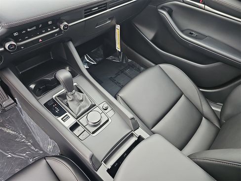New 2026 MAZDA MAZDA3 2.5 S Sedan w/ Preferred Pkg image 26