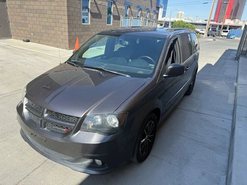 Used 2017 Dodge Grand Caravan GT FWD image 11
