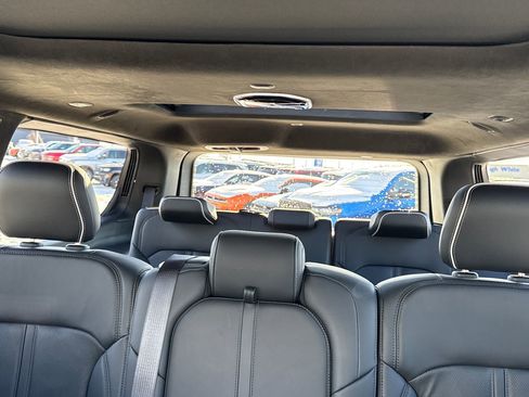 Used 2024 Jeep Grand Wagoneer Series II w/ Convenience Group III image 33