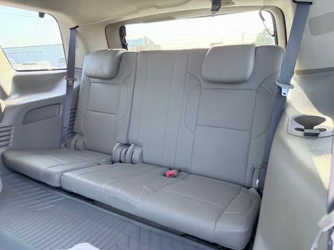 Used 2018 Chevrolet Tahoe LT RWD image 9