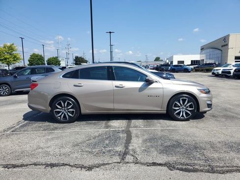 Used 2024 Chevrolet Malibu RS image 2