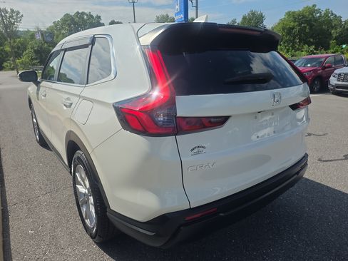 Used 2024 Honda CR-V EX image 7