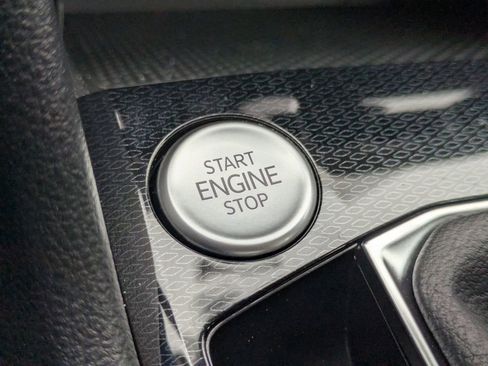 Certified 2025 Volkswagen Taos S image 27