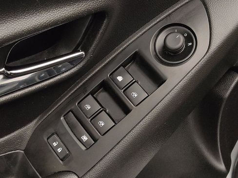 Used 2021 Chevrolet Trax LS w/ Tint and Cruise Package FWD image 27