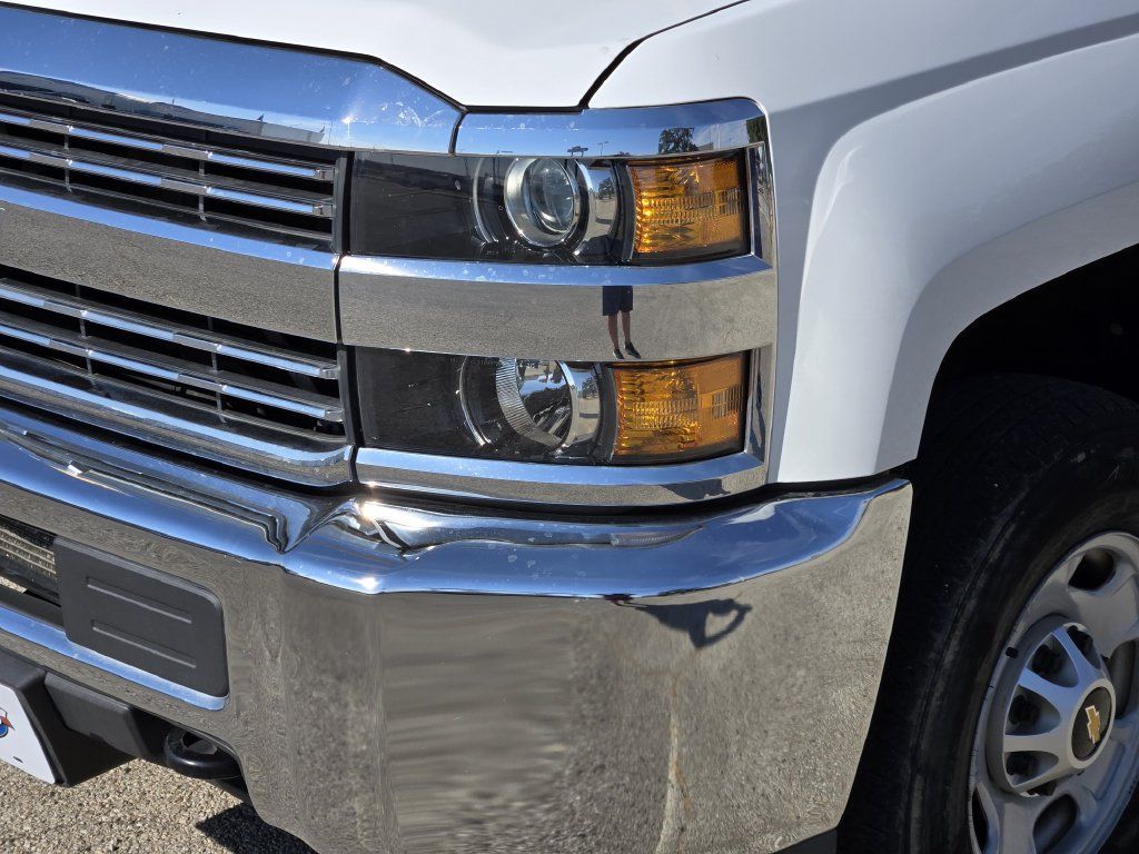 Used 2018 Chevrolet Silverado 2500 W/T w/ WT Convenience Package RWD image 9