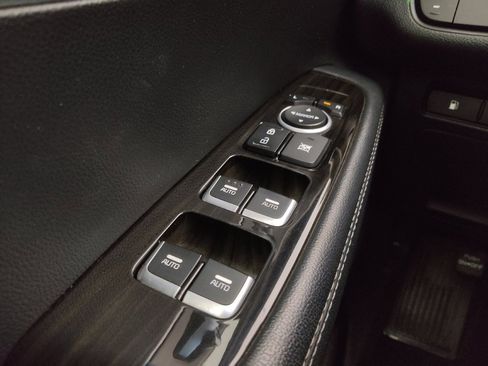 Used 2020 Kia Sorento AWD V6 image 27