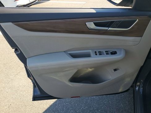 New 2026 Volkswagen Atlas SE image 14