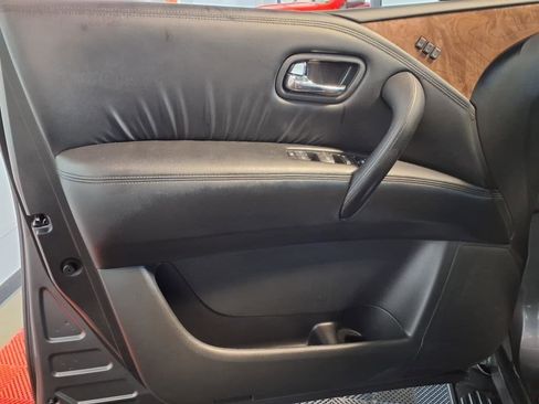 Used 2022 Nissan Armada SL w/ Captain's Chairs Package image 20