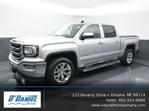 Used 2017 GMC Sierra 1500 SLT w/ SLT Preferred Package AWD/4WD image 1