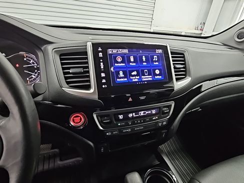 Used 2019 Honda Ridgeline RTL-E image 13