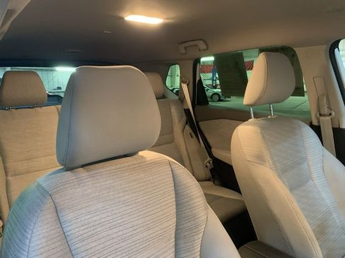 Used 2023 Nissan Rogue SV image 18