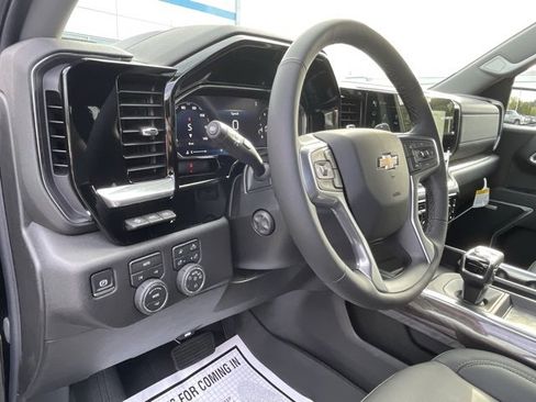 New 2026 Chevrolet Silverado 1500 LTZ w/ LTZ Premium Package image 17