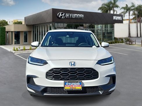 Used 2025 Honda HR-V LX image 8