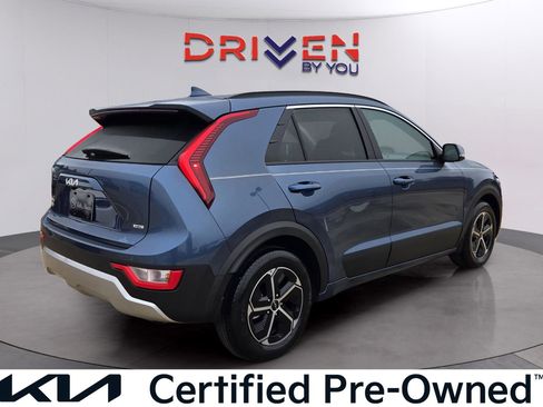 Used 2025 Kia Niro EX image 5