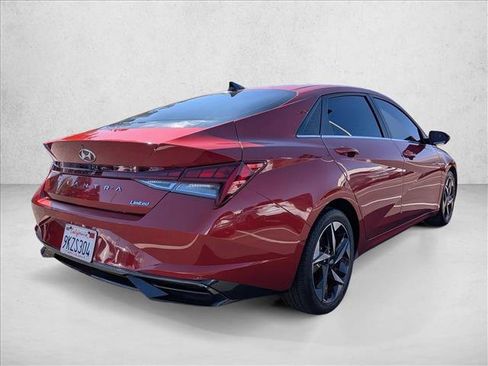 Used 2021 Hyundai Elantra Limited w/ Cargo Package image 5