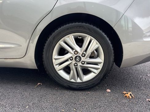 Used 2020 Hyundai Elantra SEL w/ Convenience Package (C2) image 8