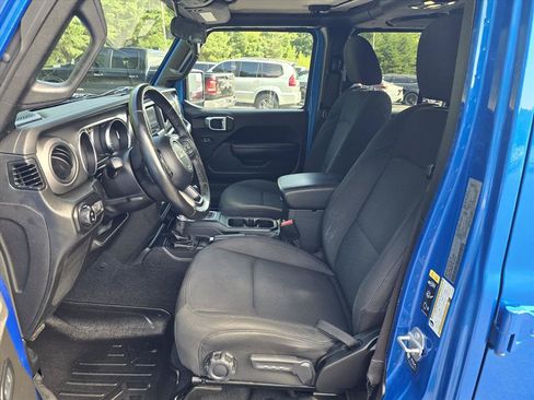 Used 2022 Jeep Gladiator Sport AWD/4WD image 14