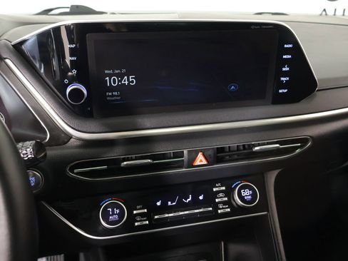 Used 2023 Hyundai Sonata SEL w/ Convenience Package image 5
