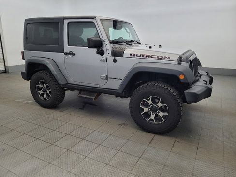 Used 2016 Jeep Wrangler Rubicon w/ Power Convenience Group image 11