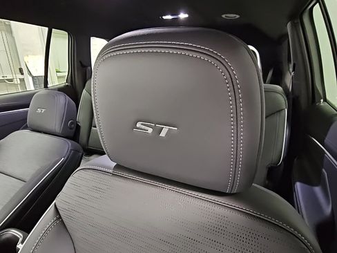 New 2025 Buick Enclave Sport Touring w/ Power Package image 30