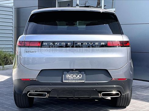 Used 2025 Land Rover Range Rover Sport AWD/4WD image 4