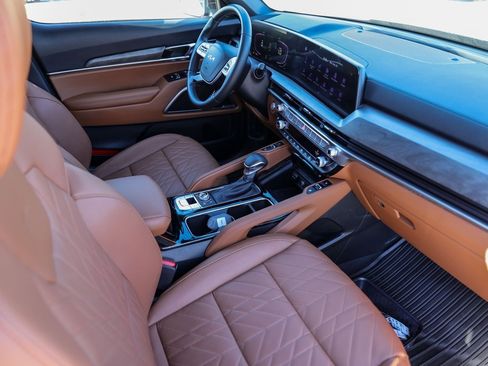 Used 2025 Kia Telluride EX X-Line image 34