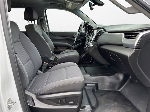 Used 2018 Chevrolet Tahoe 4WD w/ Remote Keyless Entry Package image 15
