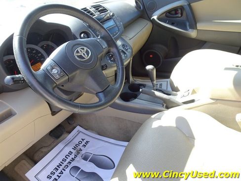 Used 2011 Toyota RAV4 Limited w/ Limited Extra Value Pkg AWD/4WD image 13