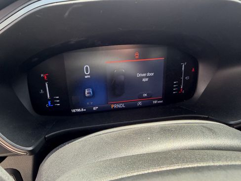 Used 2024 Ford Escape ST-Line w/ Tech Pack #1 AWD/4WD image 6