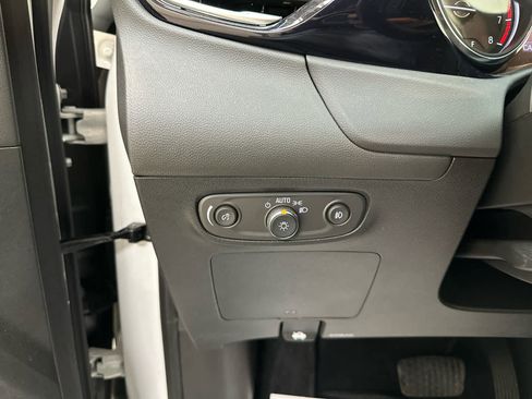 Used 2022 Buick Encore GX Select w/ Sport Touring Package image 22