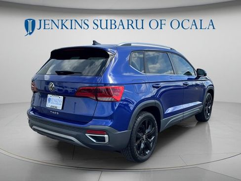 Used 2022 Volkswagen Taos SE w/ IQ.Drive SE Package FWD image 3