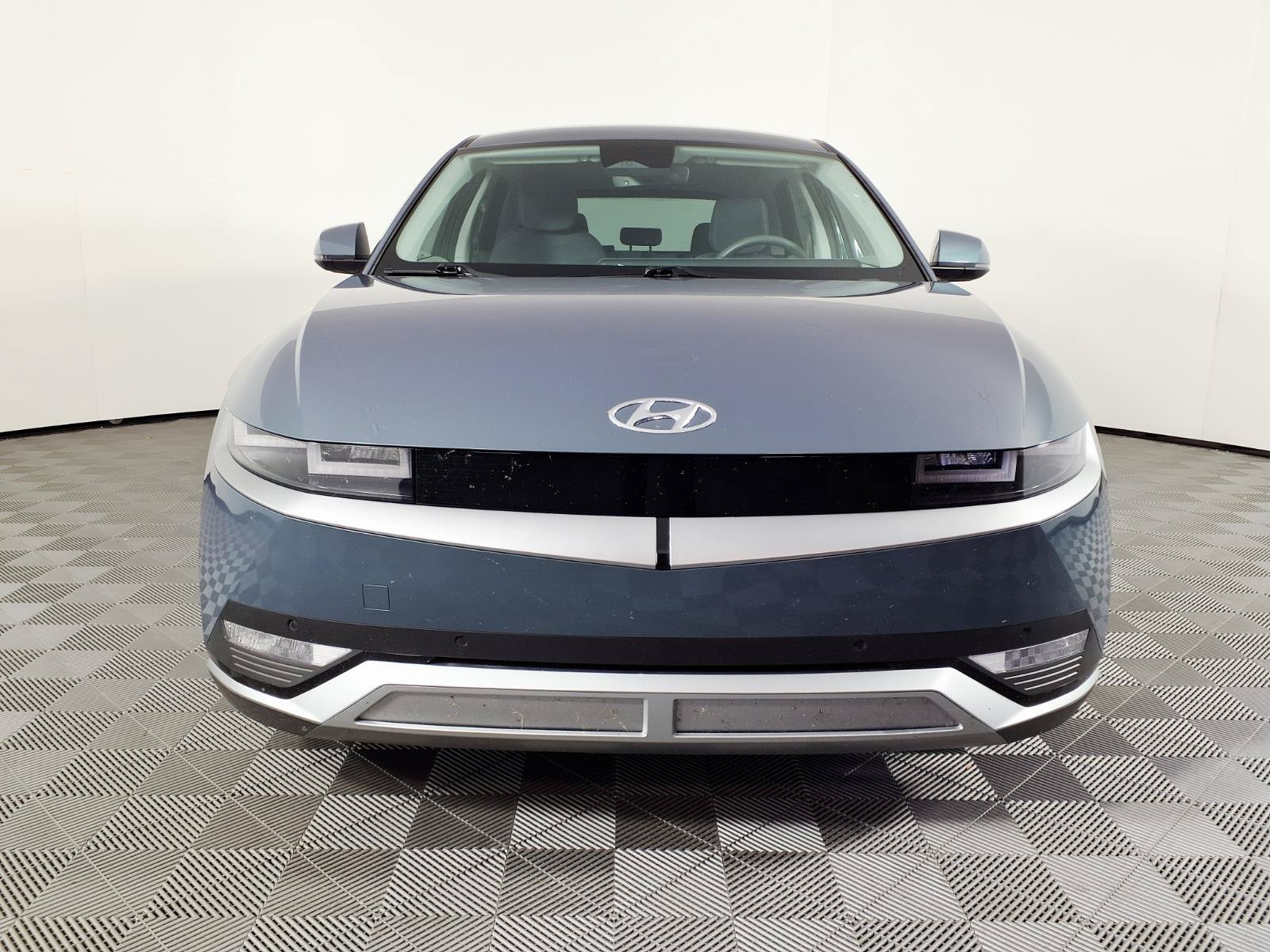 Certified 2024 Hyundai Ioniq 5 SEL RWD image 2