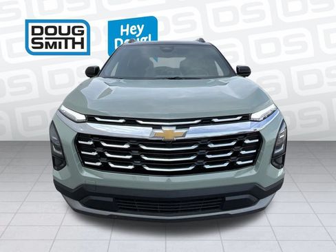 Used 2025 Chevrolet Equinox LT w/ Convenience Package II AWD/4WD image 2