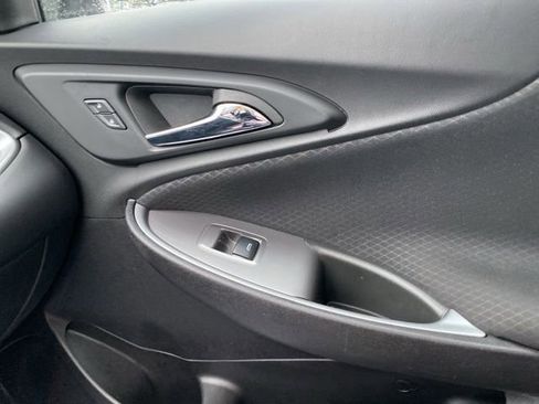 Used 2025 Chevrolet Malibu LT image 30