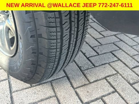 Certified 2025 Jeep Wrangler Sport AWD/4WD image 12