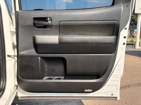 Used 2010 Toyota Tundra SR5 AWD/4WD image 9