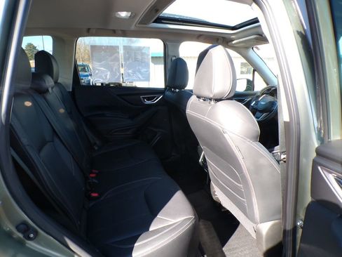 Used 2020 Subaru Forester Touring AWD/4WD image 21