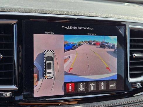 New 2026 Chrysler Pacifica Pinnacle image 6