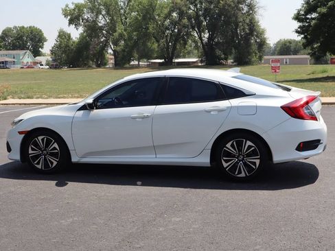 Used 2016 Honda Civic EX-T image 8