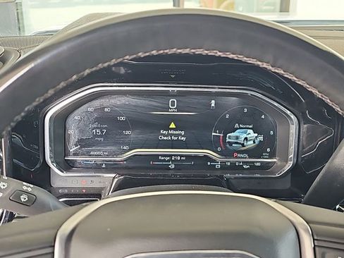 Used 2023 GMC Sierra 1500 SLE w/ X31 Off-Road Package image 10