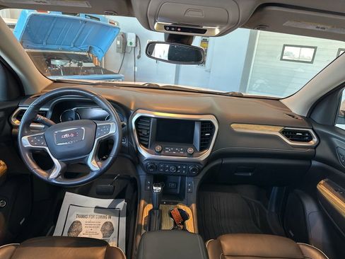 Used 2018 GMC Acadia Denali w/ Technology Package image 15
