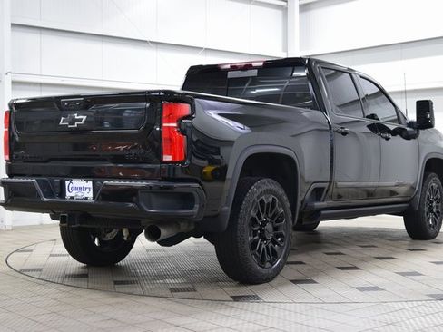 Used 2024 Chevrolet Silverado 2500 High Country w/ High Country Premium Package image 8